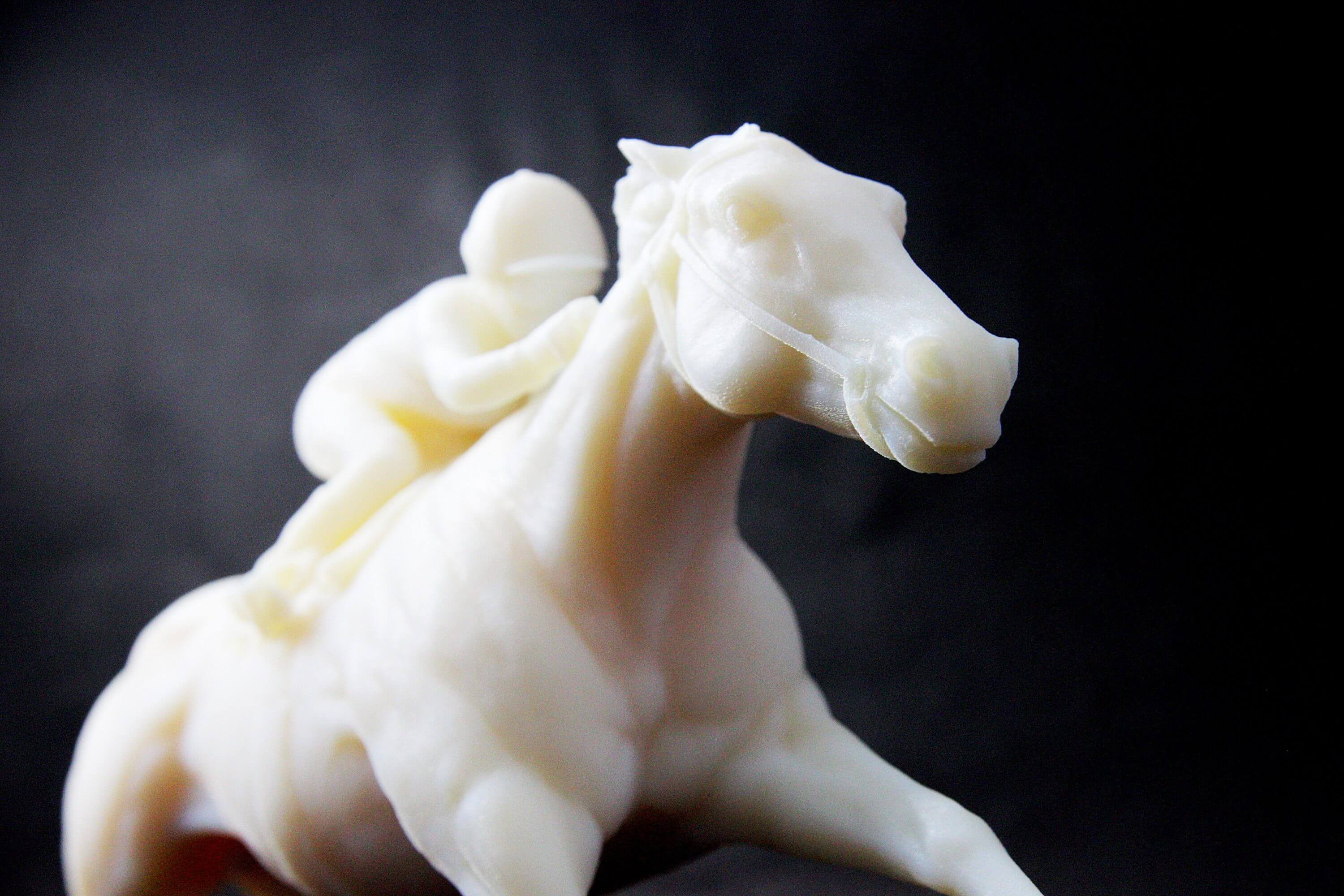 triple-crown-trophy-full-side2-closeup-horse